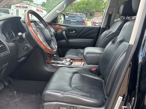 Used 2016 INFINITI QX80 4WD w/ Deluxe Technology Package image 8