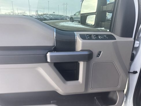 Used 2018 Ford F250 XLT image 8