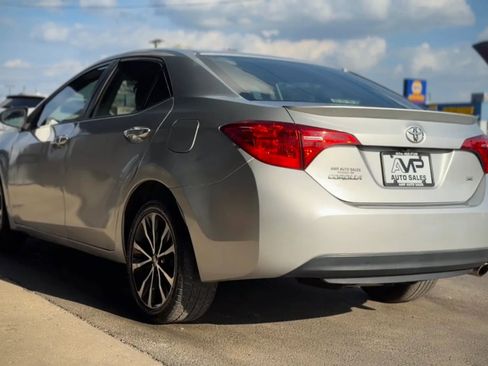 Used 2017 Toyota Corolla SE w/ Carpet Mat Package (TMS) image 4