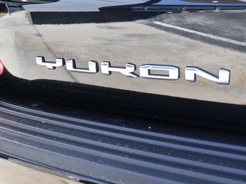 Certified 2022 GMC Yukon AT4 w/ Technology Package image 7