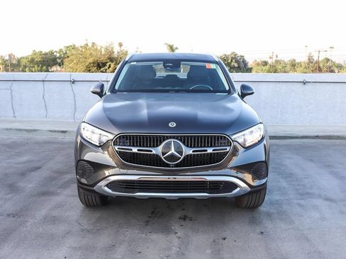 Used 2023 Mercedes-Benz GLC 300 4MATIC image 3