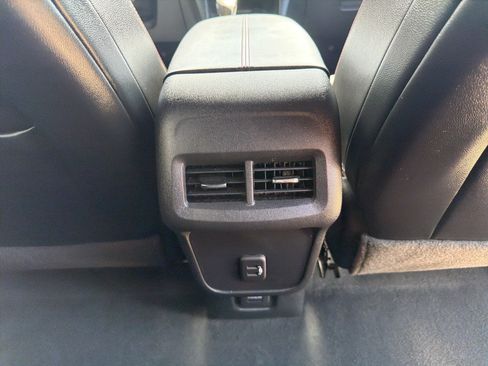 Used 2023 Chevrolet Equinox RS w/ RS Leather Package FWD image 10