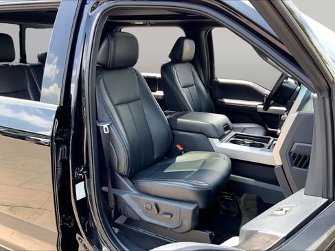 Used 2022 Ford F250 Lariat w/ Lariat Ultimate Package AWD/4WD image 9