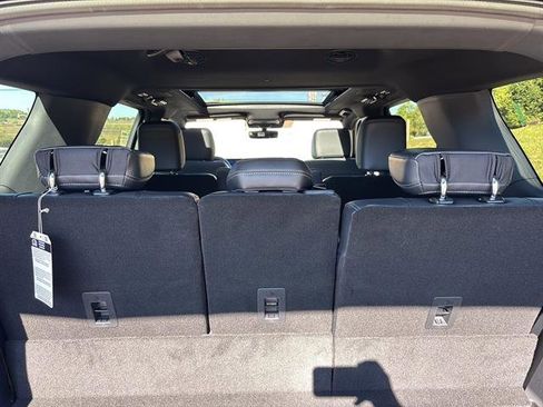 New 2025 Ford Expedition Platinum w/ Stealth Performance Package image 17