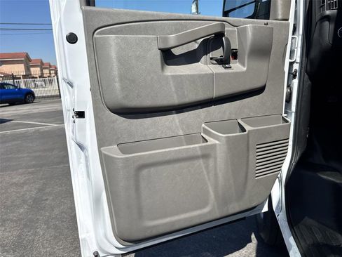 New 2026 Chevrolet Express 2500 Work Van w/ Driver Convenience Package image 17