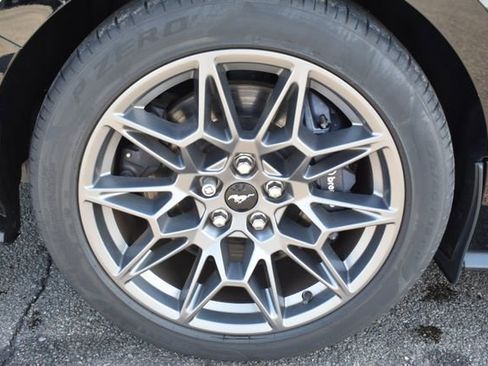 Used 2025 Ford Mustang GT Premium w/ GT Performance Package RWD image 44