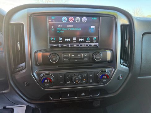 Used 2018 Chevrolet Silverado 1500 LT w/ All Star Edition image 17