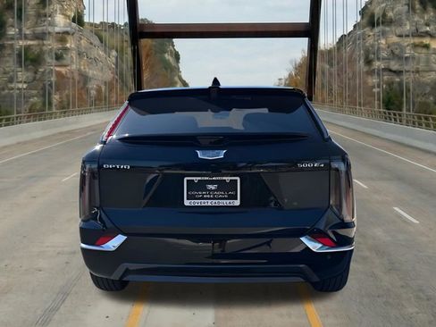 New 2026 Cadillac Optiq Luxury 1 w/ LPO, Floor Liner Package AWD/4WD image 8