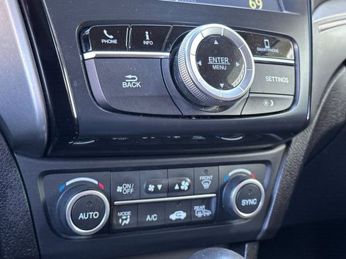 Used 2019 Acura ILX w/ Premium Package image 18