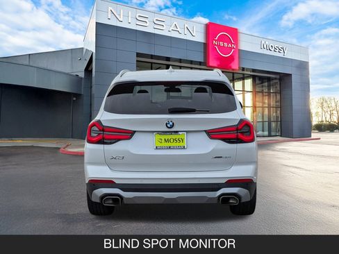 Used 2024 BMW X3 xDrive30i image 10