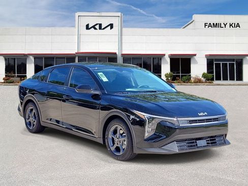 New 2026 Kia K4 FWD image 1