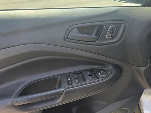 Used 2017 Ford Escape S FWD image 15