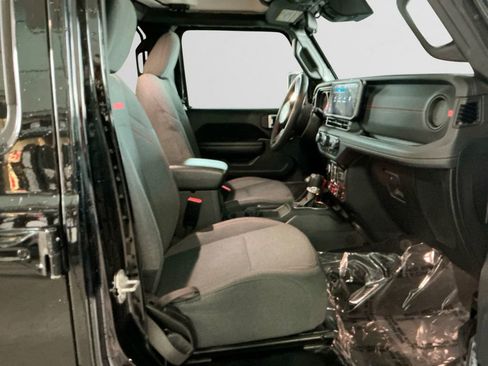 Used 2024 Jeep Wrangler Unlimited Rubicon image 15