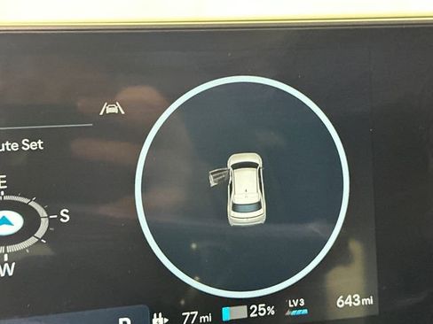 Used 2025 Hyundai Ioniq 5 SE image 18