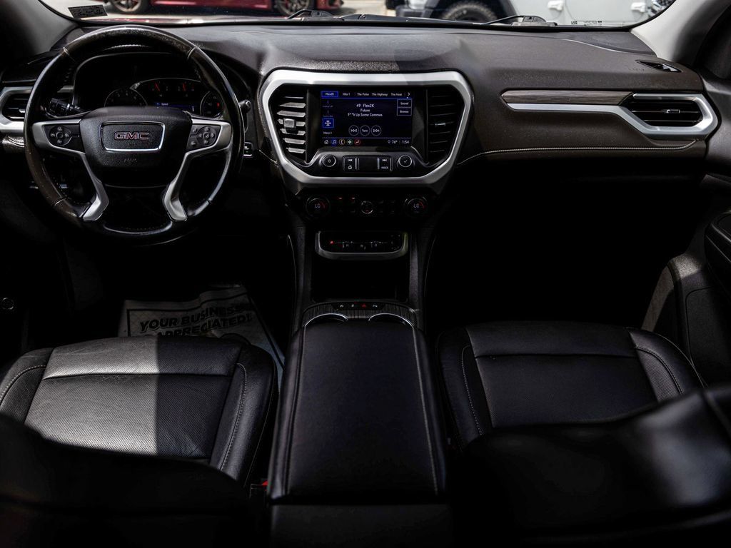 Used 2020 GMC Acadia SLT AWD/4WD image 30