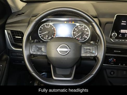 Used 2026 Nissan Rogue SV FWD image 7