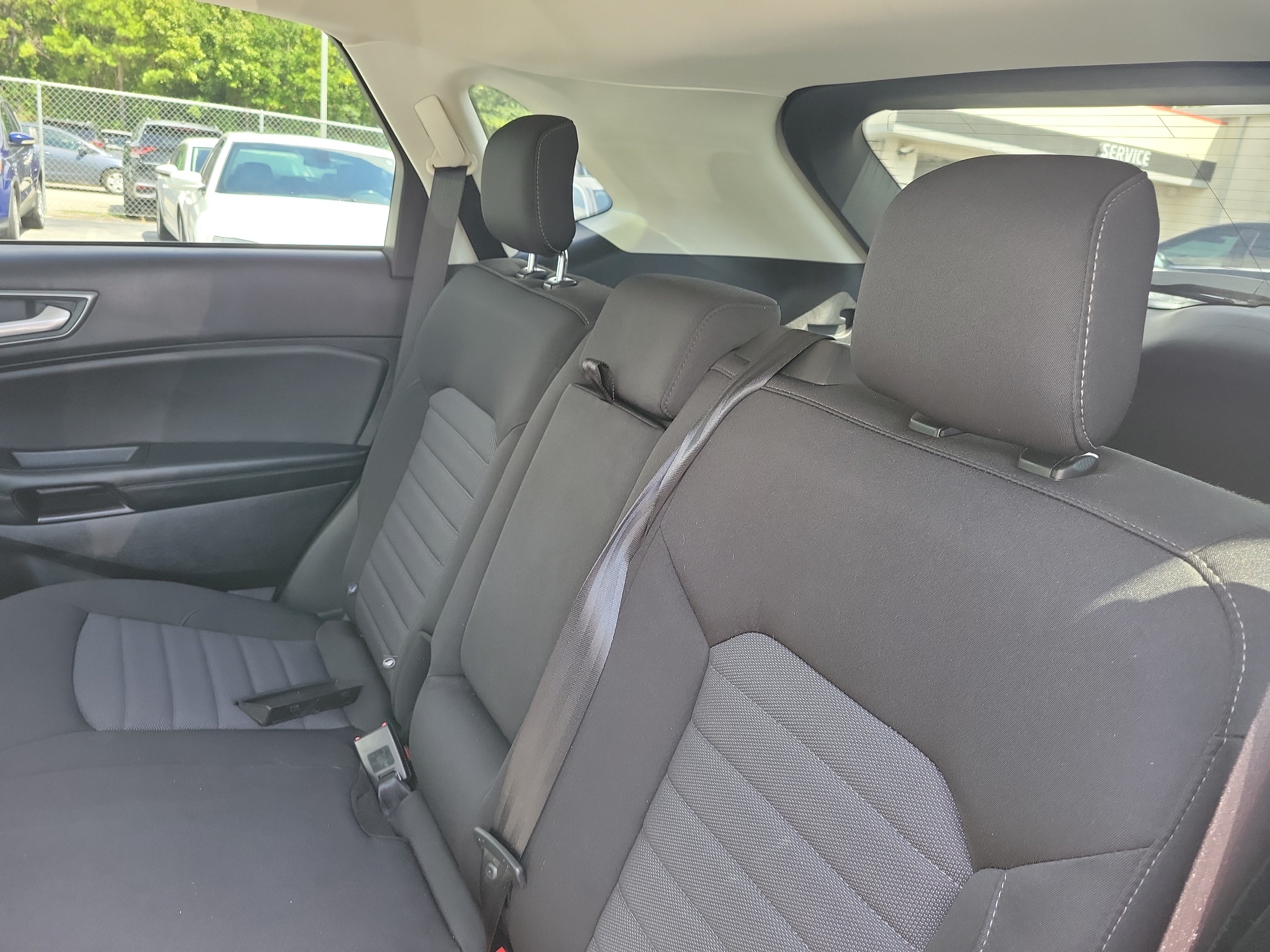 Used 2024 Ford Edge SE w/ Black Appearance Package AWD/4WD image 11