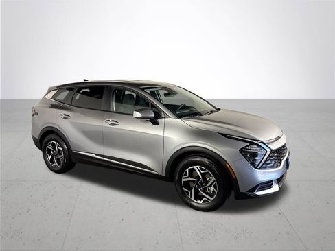 Certified 2025 Kia Sportage LX image 5