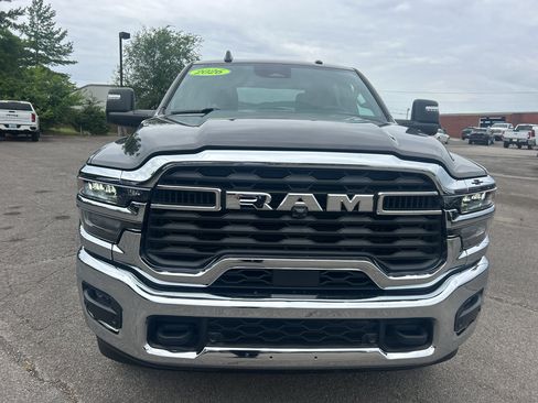 Used 2026 RAM 2500 Big Horn AWD/4WD image 2