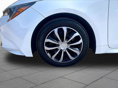 Used 2023 Toyota Corolla LE w/ Carpet Mat Package (TMS) FWD image 10
