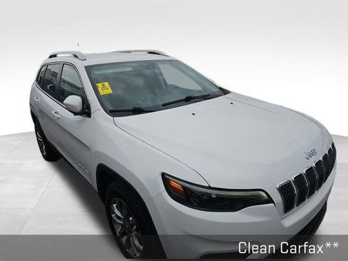 Used 2021 Jeep Cherokee Latitude Plus w/ Mopar Interior Package image 3