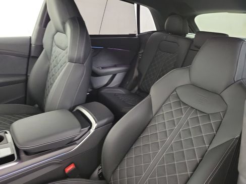 New 2026 Audi SQ8 Prestige AWD/4WD image 19