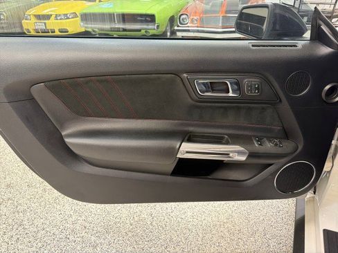 Used 2017 Ford Mustang GT Premium w/ Equipment Group 401A image 16