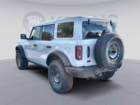 New 2025 Ford Bronco Badlands image 4