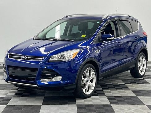 Used 2016 Ford Escape Titanium w/ Equipment Group 301A FWD image 3