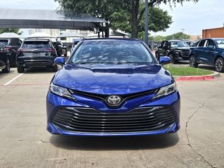 Used 2018 Toyota Camry LE FWD video 2