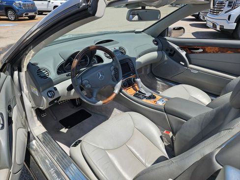 Used 2007 Mercedes-Benz SL 550 image 11