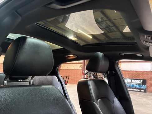 Used 2018 Mercedes-Benz GLA 250 4MATIC image 28