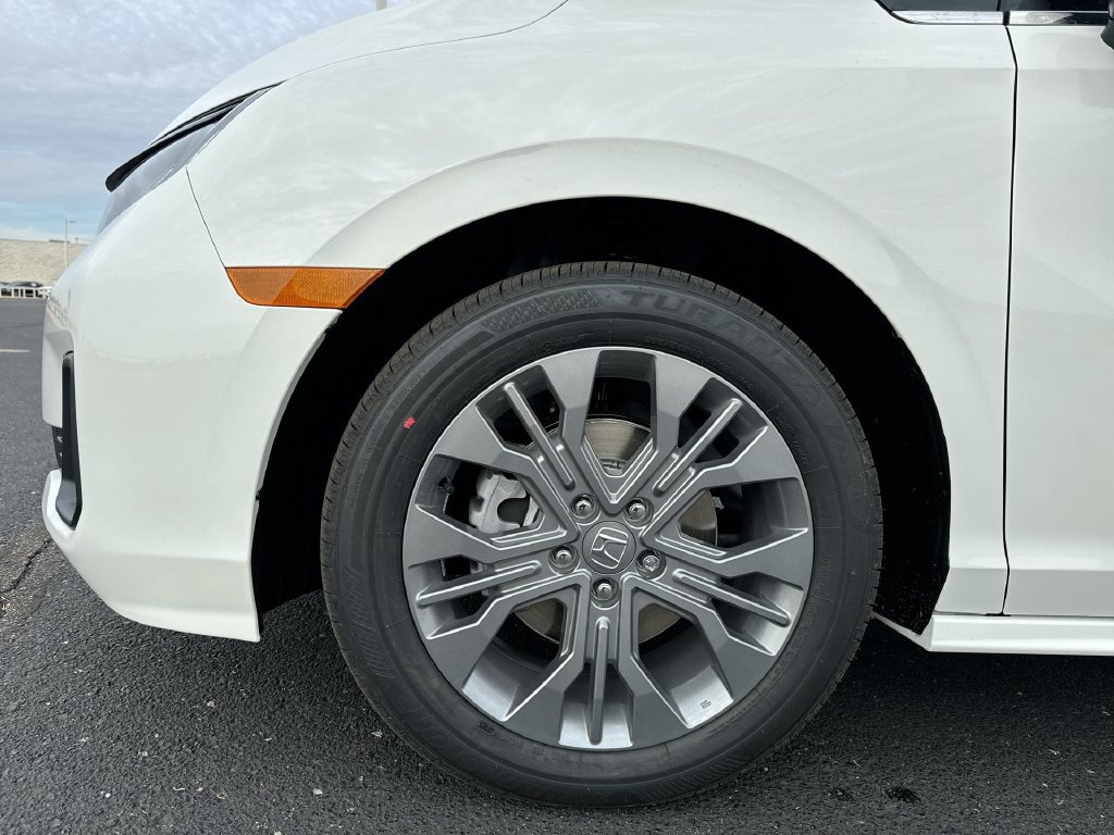 New 2027 Honda Odyssey Touring image 10