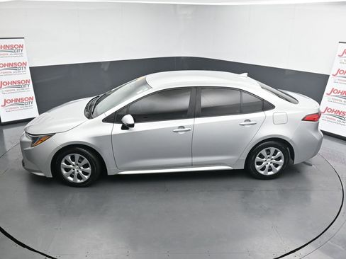 Used 2023 Toyota Corolla LE image 27
