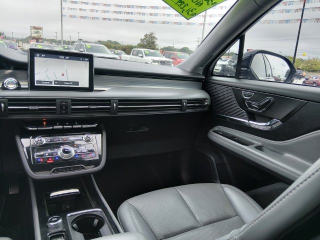 Used 2022 Lincoln Corsair FWD w/ Premium Package image 12