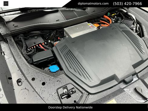 Used 2021 Audi e-tron Premium w/ Convenience Plus Package image 42