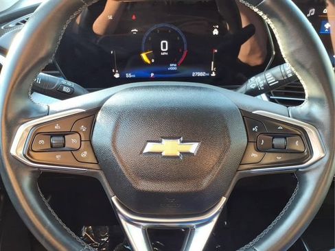 Used 2024 Chevrolet Trax LT w/ Driver Confidence Package FWD image 25