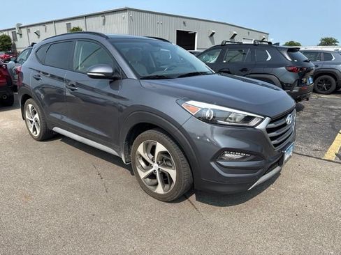 Used 2018 Hyundai Tucson Value AWD/4WD image 2
