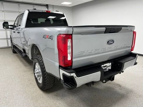 Used 2024 Ford F350 XLT AWD/4WD image 7
