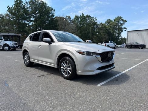 Used 2025 MAZDA CX-5 AWD 2.5 S w/ Select Package image 4