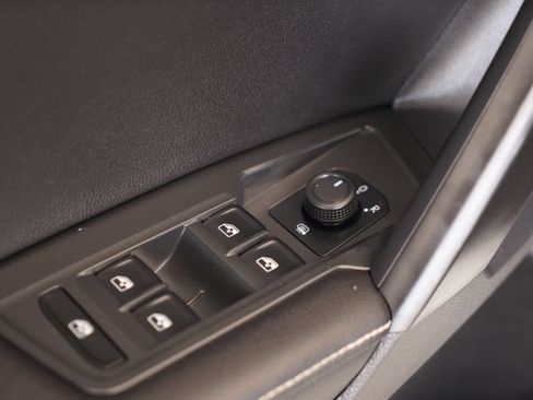 Used 2023 Volkswagen Tiguan S FWD image 18