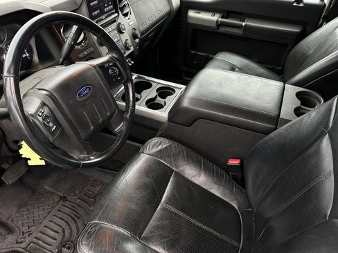 Used 2013 Ford F350 Lariat w/ Lariat Chrome Pkg image 10