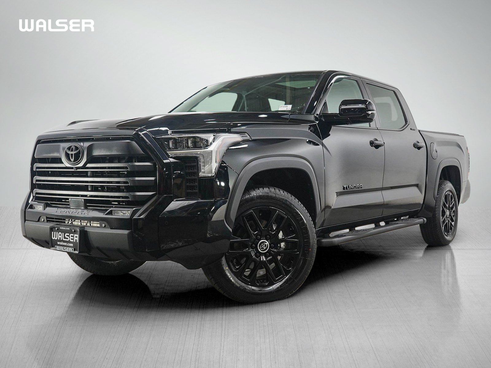 Used 2024 Toyota Tundra Limited AWD/4WD image 1