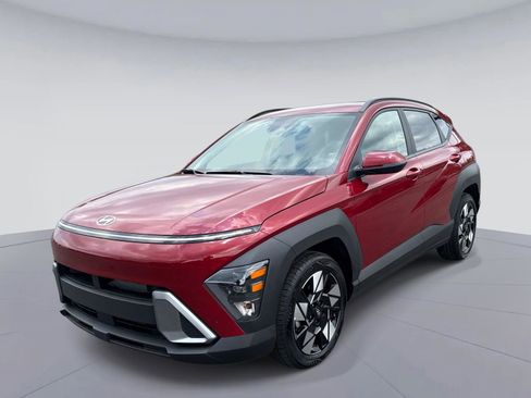 Used 2025 Hyundai Kona SEL image 8