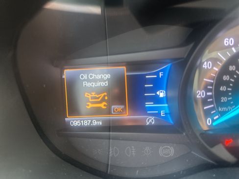 Used 2020 Ford Edge SEL w/ Convenience Package AWD/4WD image 5