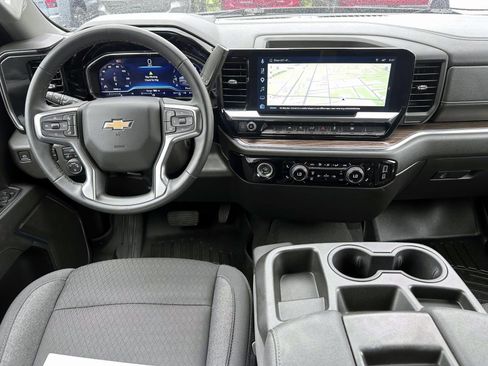 Used 2024 Chevrolet Silverado 1500 LT AWD/4WD image 13