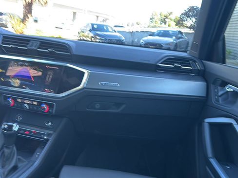 Used 2025 Audi Q3 2.0T Premium w/ Convenience Package image 11