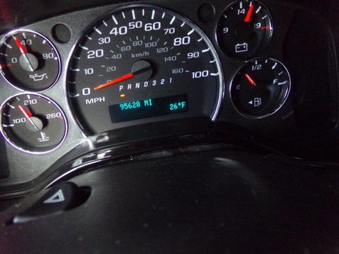 Used 2010 GMC Savana 1500 w/ Preferred Equipment Group image 53