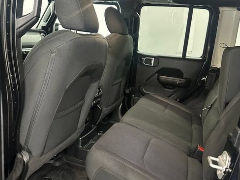 Used 2023 Jeep Wrangler Unlimited w/ Sun & Screen Package AWD/4WD image 28