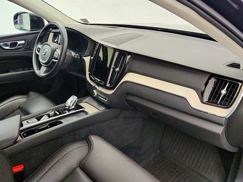 Used 2022 Volvo XC60 B5 Inscription w/ Advanced Package image 24